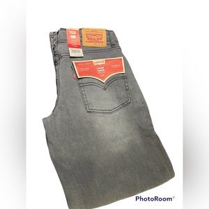 Levi’s Boys Jeans. New with Tags. Size 16. (28x30)